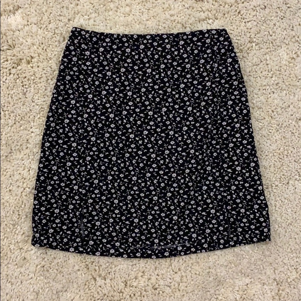 Brandy Melville (John Galt) Floral Skirt